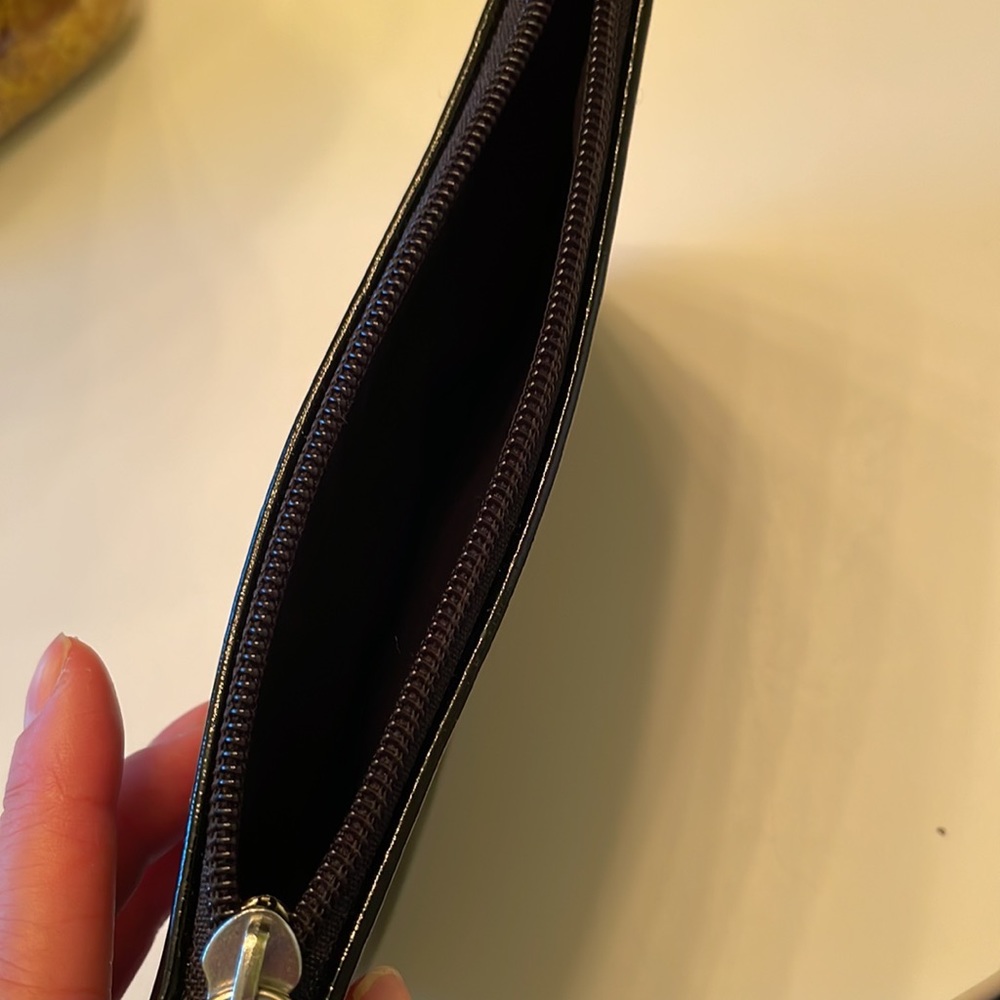Small Express wristlet - Picture 3 of 6